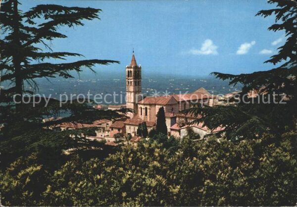 Assisi Umbria Basilica di Santa Chiara dai Giardini P