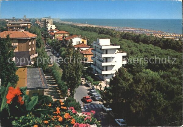 Pinarella di Cervia Lungomare e pineta Promenade Pinienhain