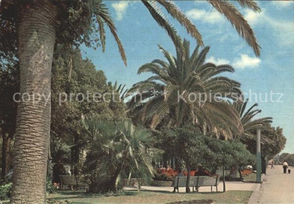 Finale Ligure Giardini Gärten Palmen