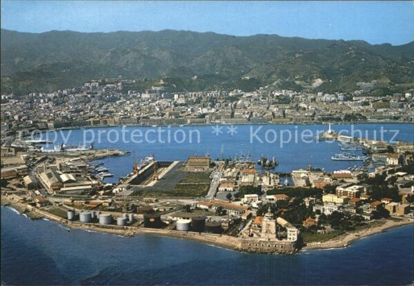 Messina Porto Citta veduta area