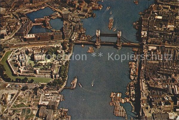 London Tower of London and Tower Bridge Air vi