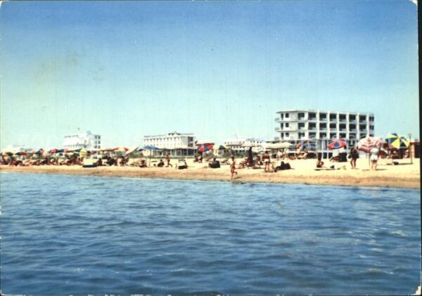 Bibione La spiaggia e gli albergo Marina Bibion