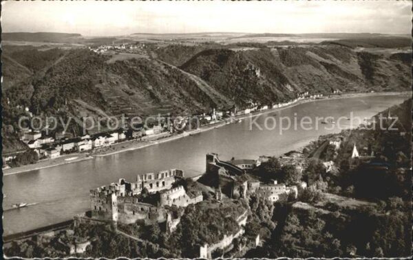 St Goar Burg Rheinfels mit Blick auf St Goarsha