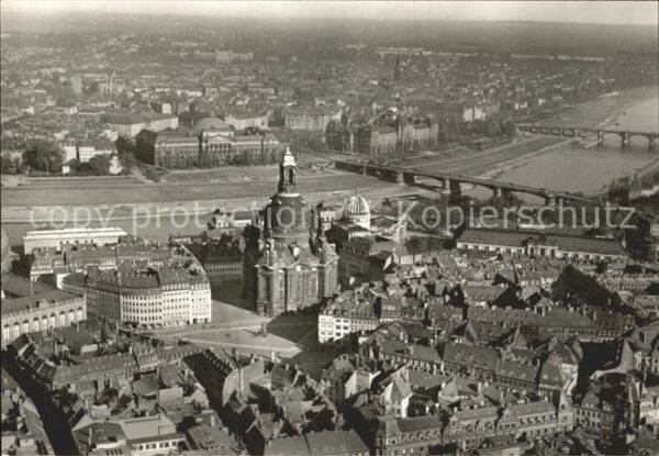 Dresden Neumarkt Frauenkirche Brücken Neustadt