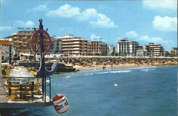 Riccione Spiaggia e alberghi visti dal mare Stra