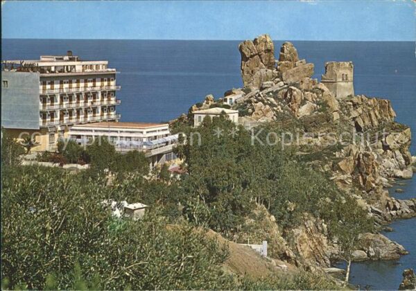 Cefalu Hotel Kalura e la scogliera Klippen