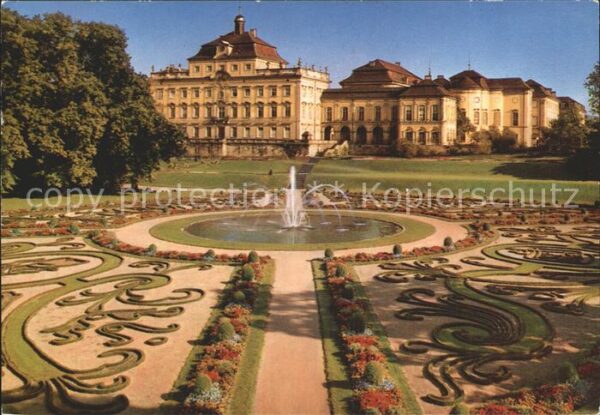 Ludwigsburg Württ Residenzschloss und Blühendes Bar