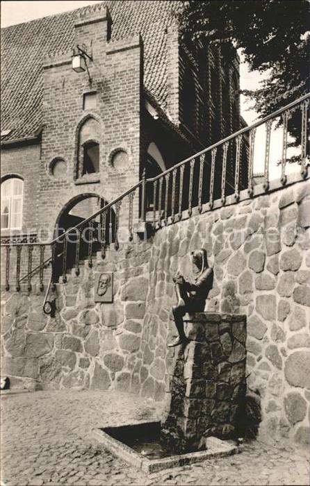 Moelln Lauenburg Rathaus mit Till Eulenspiegel Shaw Plak