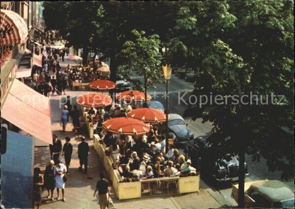 Duesseldorf Auf der Kö Strassencafes