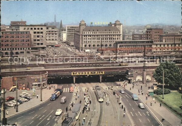Essen Ruhr Freiheit mit Bahnhofsvorplatz
