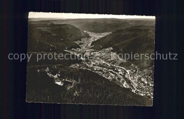 Wildbad Schwarzwald Totalansicht mit Sommerberg