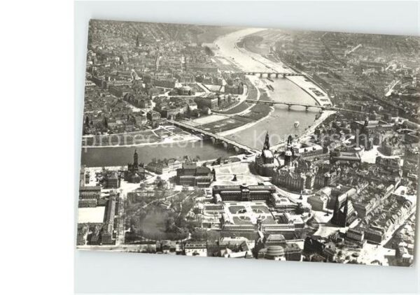 Dresden Fliegeraufnahme Elbebrücken