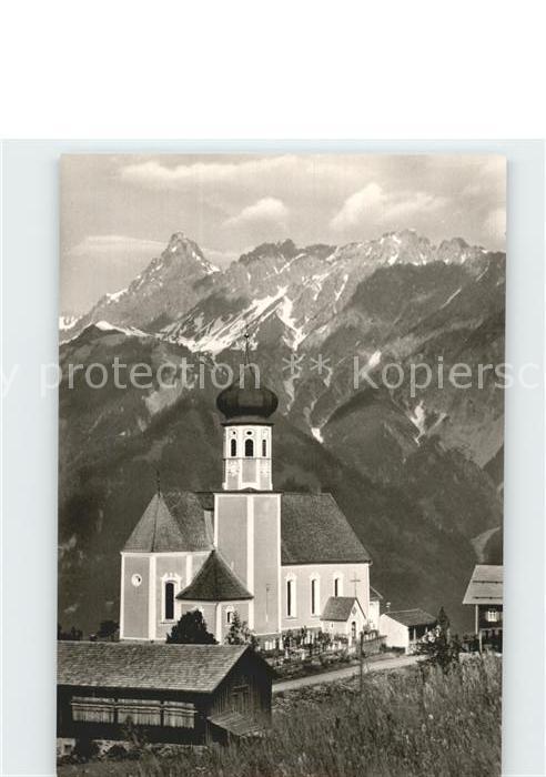 Bartholomaeberg Vorarlberg Pfarrkirche mit Zimba