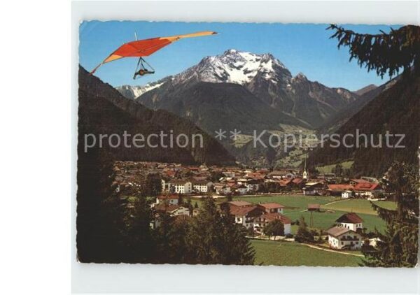 Mayrhofen Zillertal mit Grünberg Drachenflieger