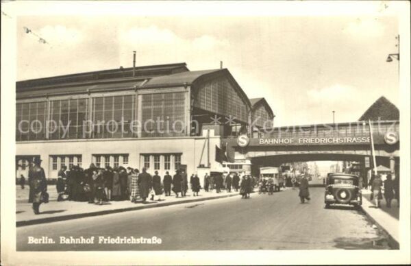 Berlin Bahnhof Friedrichstrasse