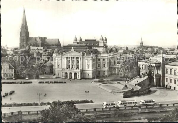 Schwerin Mecklenburg Alter Garten Staatstheater Museum und D