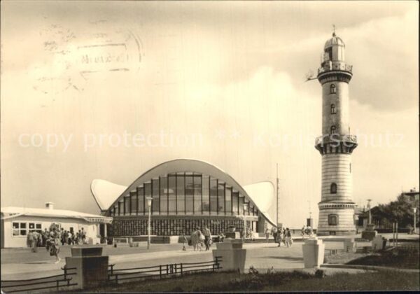 Rostock-Warnemuende Gaststätte Teepott und Leuchtturm
