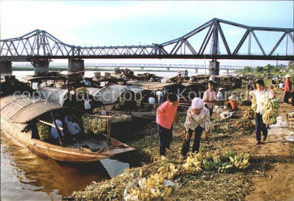 Hanoi Boote Markt am Fluss
