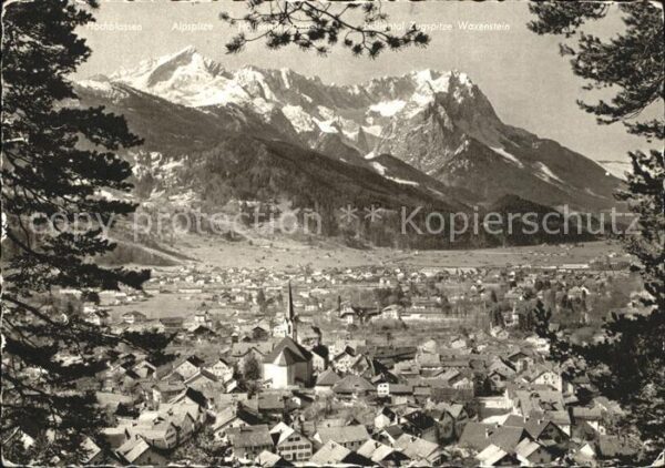 Garmisch-Partenkirchen mit Zugspitzgruppe