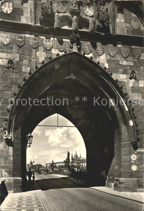 Praha Prahy Prague Altstädter Turm der Karlsbrücke