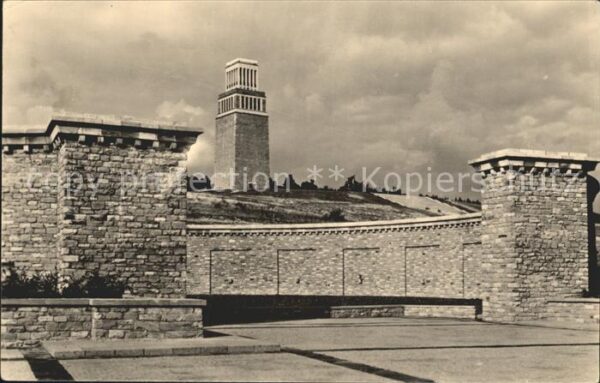 Buchenwald Weimar Mahn und Gedenkstätte Ringgrab 7 mit Tu