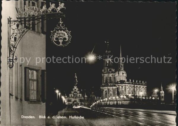 Dresden Türschild Hofkirche Nachtaufnahme vor Z