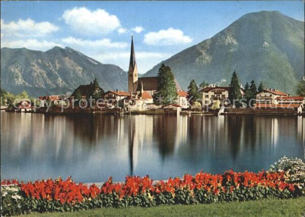 Rottach-Egern Uferpartie am Tegernsee Kirche Wallberg