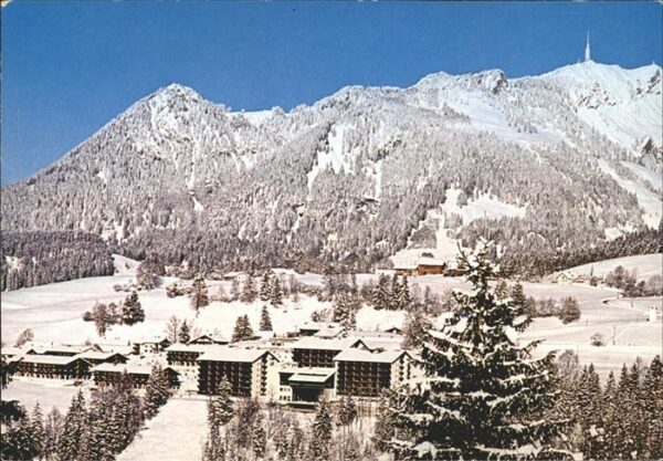 Sonthofen Oberallgaeu Steigeralm mit Grünten Winterpanorama A