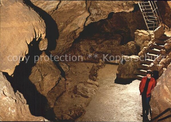 Hoehlen Caves Grottes Laichinger Tiefenhöhle Kleine Halle