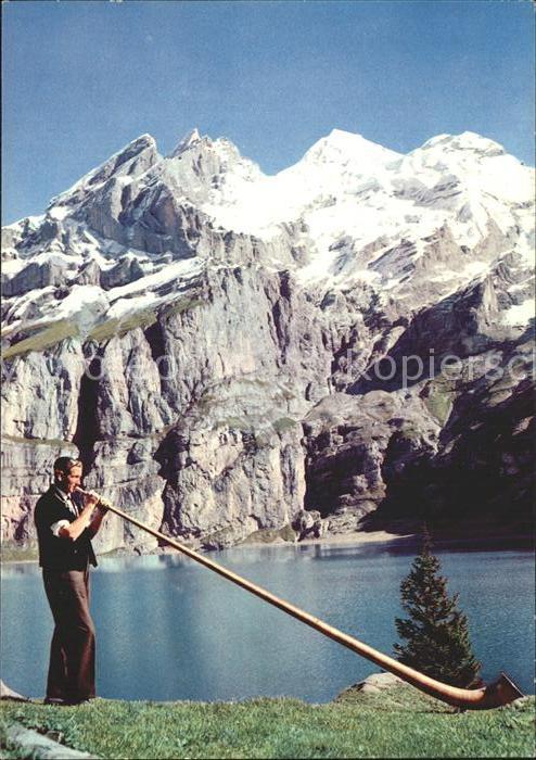 Alphorn Alphornbläser Oeschinensee Kandersteg B