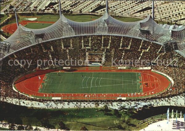 Muenchen Blick vom Olympiaturm ins Olympiastadio