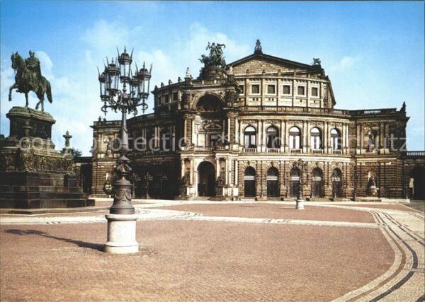 Dresden Semperoper Theaterplatz Kandelaber