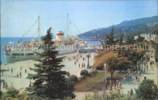 Jalta Yalta Krim Crimea Passagierdampfer