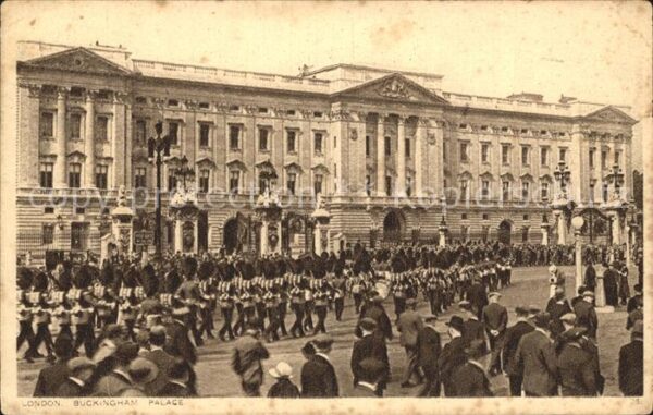 London Buckingham Palace Parade