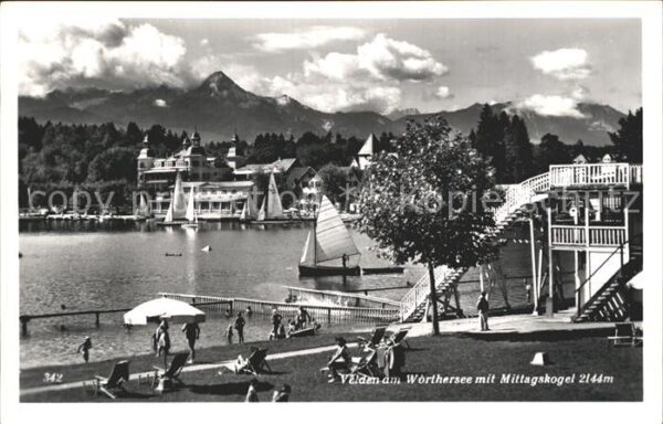 Velden Woerthersee Badestrand Segeln Blick zum Mittagskoge