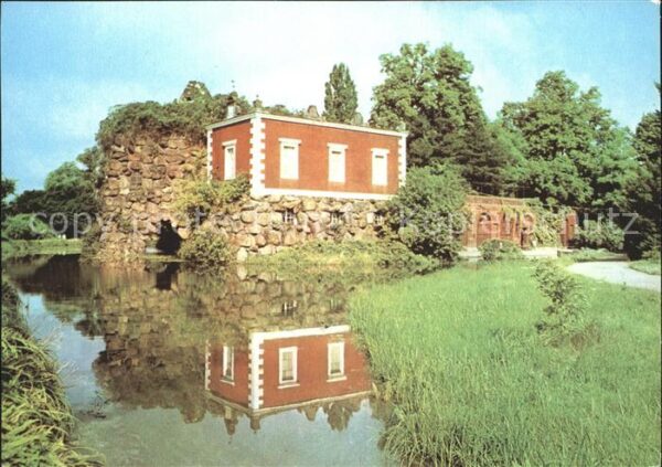 Woerlitz Landschaftspark Der Stein Wasserspiegel