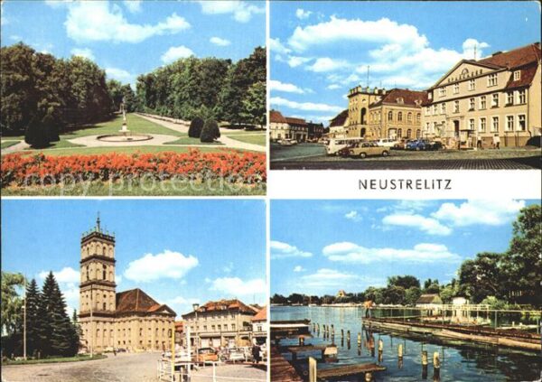 Neustrelitz Im Stadtpark Rathaus und Markt Marktpla