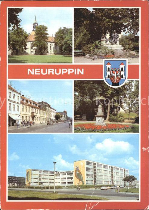 Neuruppin Fontanedenkmal Karl-Marx-Strasse Tempel