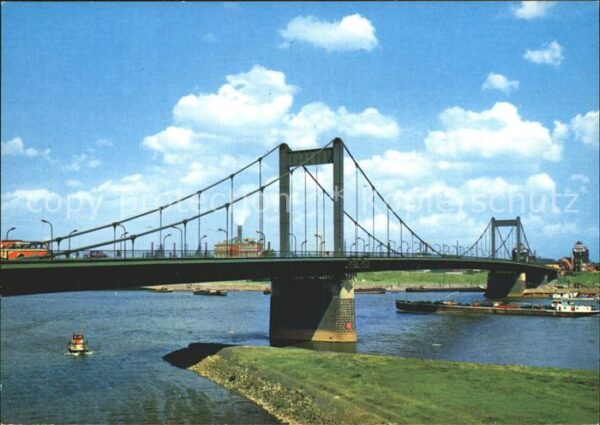 Duisburg Ruhr Rheinbrücke Frachtschiff