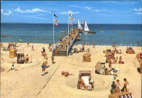 Scharbeutz Ostseebad Strand mit Seebrücke