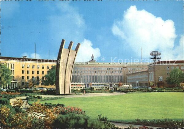 Berlin Luftbrücken Denkmal Tempelhof
