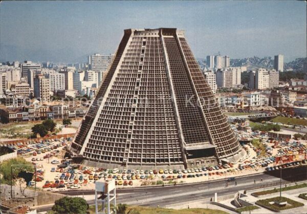 Rio de Janeiro New Cathedral Hochhaus