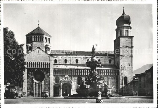Trento Brunnen Dom