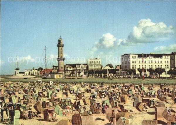 Warnemuende Ostseebad Strandpromenade Leuchtturm
