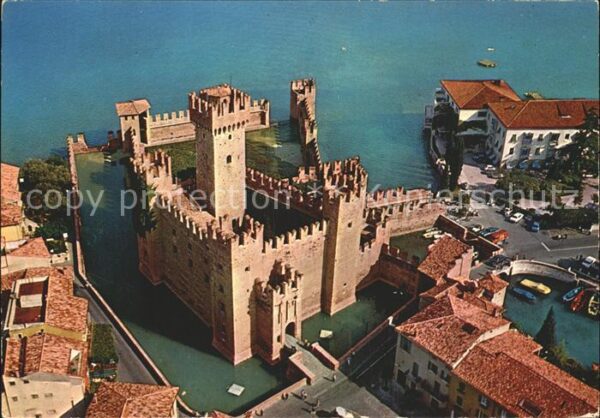 Sirmione Lago di Garda Lago di Garda Castello Scaligero