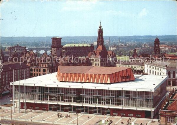 Dresden Blick von Kreuzkirche auf Kulturpalast