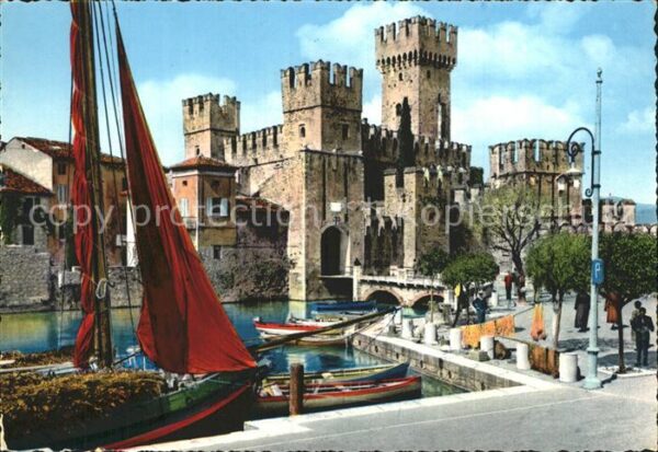 Sirmione Lago di Garda Scaligero Schloss Gardasee