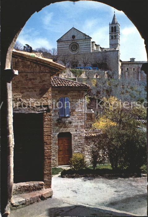 Assisi Umbria La Basilica di Santa Chiara da via Moia