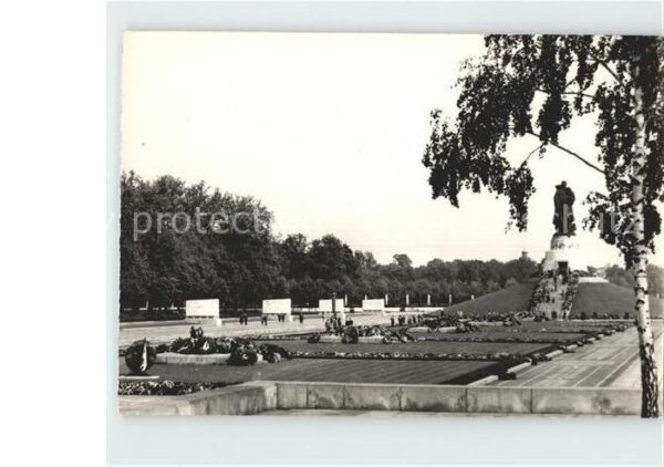 Berlin Ehrenmal Treptow