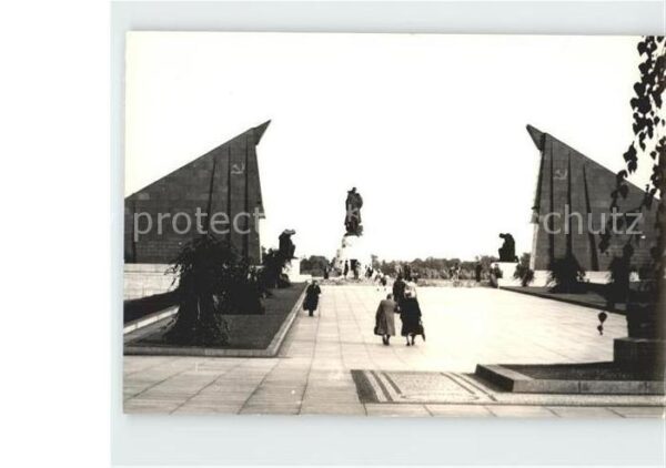 Berlin Ehrenmal Treptow